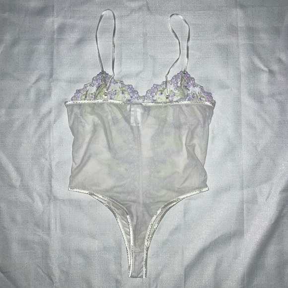 White Floral Thong Bodysuit - Picture 3 of 6